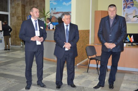 У ЦНАП м.Івано-Франківська відкрили інформаційно-консультаційний пункт для іноземців