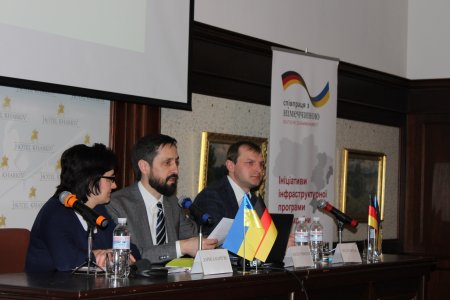 У Харкові ділилися досвідом надання адміністративних та соціальних послуг, зокрема й внутрішньо переміщеним особам