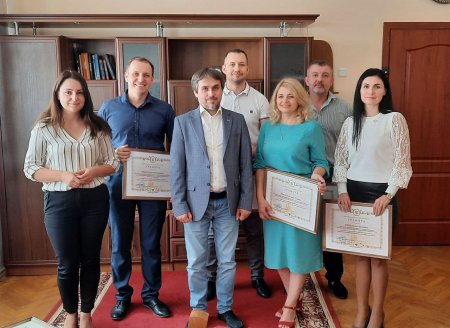 Працівників ЦНАП м.Івано-Франківська нагороджено грамотами голови Івано-Франківської ОДА